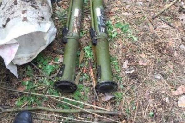 На Луганщине правоохранители нашли схрон боевиков с оружием и боеприпасами На Луганщине правоохранители нашли схрон боевиков с оружием и боеприпасами