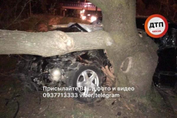 Под Киевом произошло страшное ДТП: есть погибшие