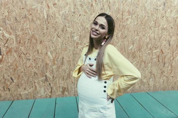 Актриса Анна Хилькевич призналась, что ждет второго ребенка Актриса Анна Хилькевич призналась, что ждет второго ребенка