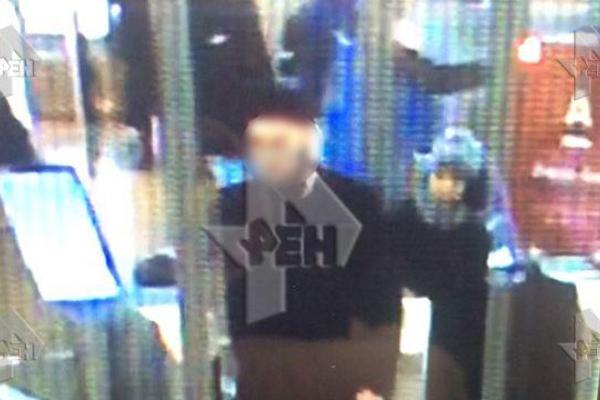 Взрыв в метро Питера: камера запечатлела предполагаемого виновника трагедии