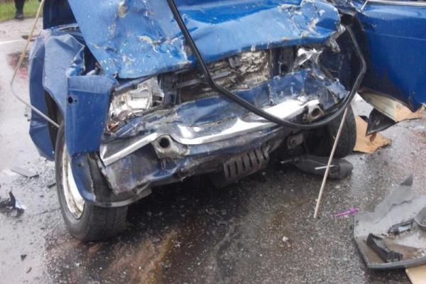 В Запорожской области произошло серьезное ДТП: погибло 3 человека В Запорожской области произошло серьезное ДТП: погибло 3 человека