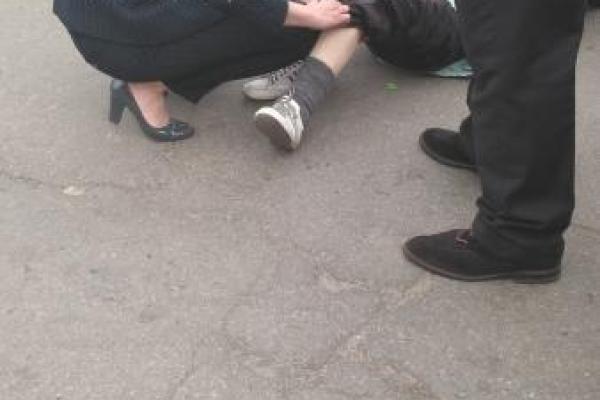 В Киеве произошло шокирующее ДТП: автомобиль Савченко сбил пенсионерку, появились кадры с места аварии В Киеве произошло шокирующее ДТП: автомобиль Савченко сбил пенсионерку, появились кадры с места аварии