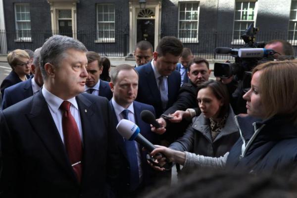 Президент Порошенко о решении суда ООН в Гааге: Мы на правильном пути Президент Порошенко о решении суда ООН в Гааге: Мы на правильном пути