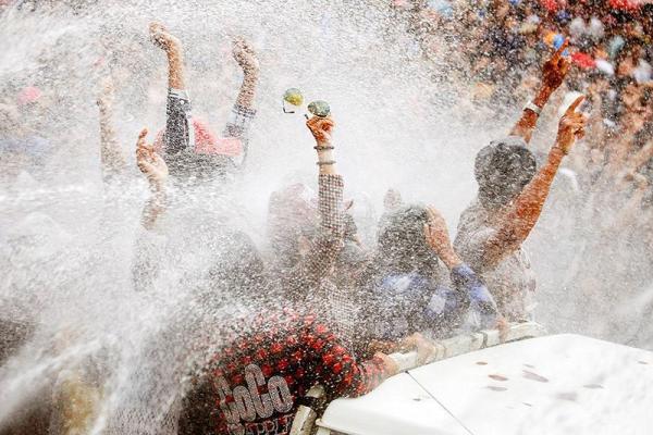 Кровавый фестиваль в Мьянме: погибли 285 человек, много раненых