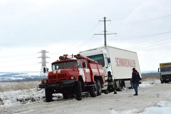 В Украине из-за непогоды остаются обесточенными 199 населенных пунктов