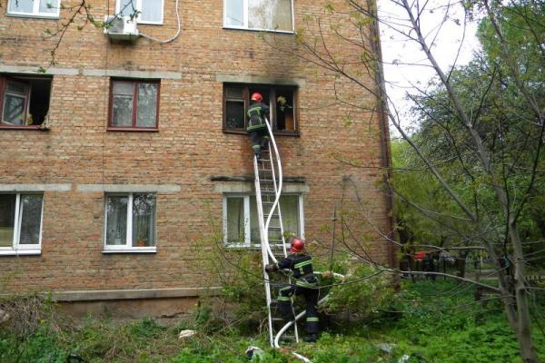 В Хмельницком произошел серьезный пожар: появились кадры В Хмельницком произошел серьезный пожар: появились кадры
