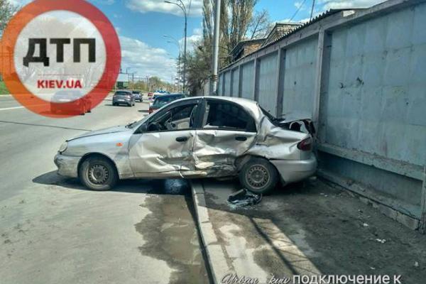 В Киеве произошло жуткое ДТП: появились кадры В Киеве произошло жуткое ДТП: появились кадры