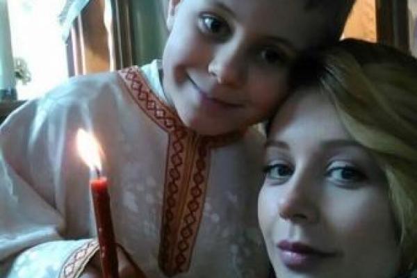 Тина Кароль показала фото с сыном и поздравила украинцев с Пасхой Тина Кароль показала фото с сыном и поздравила украинцев с Пасхой