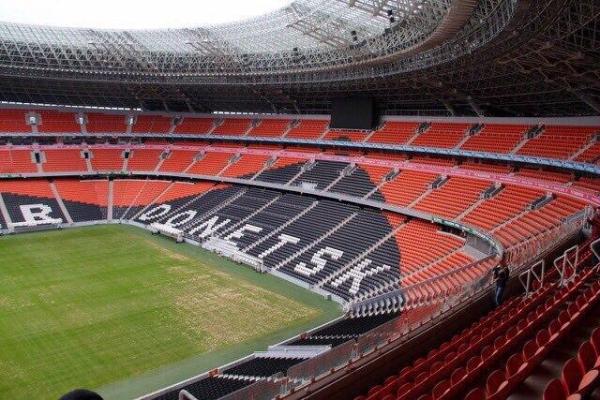 Как выглядит газон Донбасс Арены после "национализации": появились шокирующие фото Как выглядит газон Донбасс Арены после "национализации": появились шокирующие фото