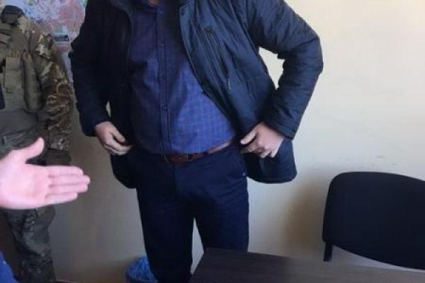 Декан Донбасского государственного технического университета попался на взятке Декан Донбасского государственного технического университета попался на взятке