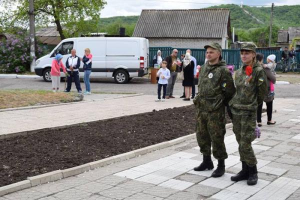 В Донецкой области ветеранов Второй мировой войны почтили без провокаций В Донецкой области ветеранов Второй мировой войны почтили без провокаций