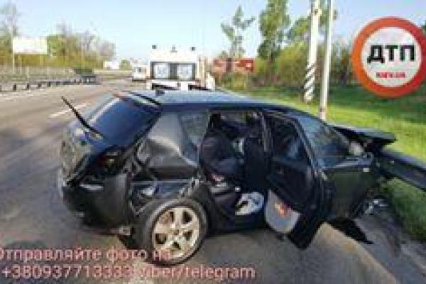 По Киевом произошло жуткое ДТП с пострадавшими По Киевом произошло жуткое ДТП с пострадавшими