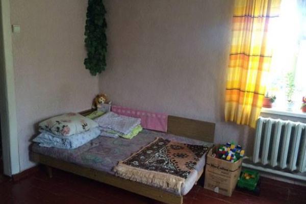 В Краматорске горе-мать бросила ребенка в траве