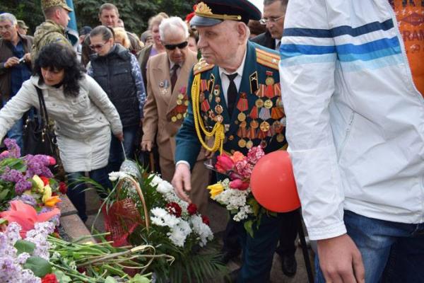 В Донецкой области ветеранов Второй мировой войны почтили без провокаций В Донецкой области ветеранов Второй мировой войны почтили без провокаций