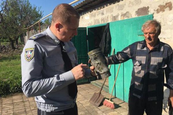 Появились кадры разрушений в Красногоровке, которая попала под жестокий обстрел боевиков