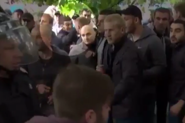 Полиция задержала командира днепровских "титушек", - Аваков