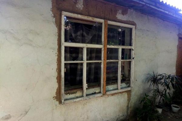 Появились фото последствий обстрела Красногоровки Появились фото последствий обстрела Красногоровки