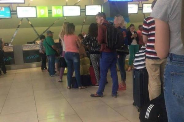 На Киевщине разоблачили группировку, которая продавала украинок в секс-рабство На Киевщине разоблачили группировку, которая продавала украинок в секс-рабство