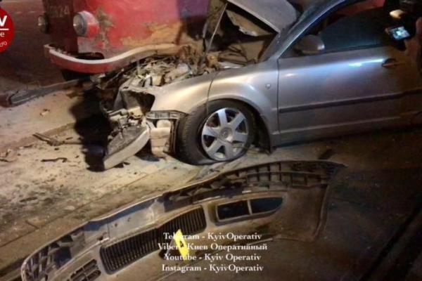 Нардеп, даривший Яценюку цветы, попал в серьезное ДТП Нардеп, даривший Яценюку цветы, попал в серьезное ДТП