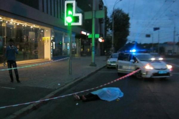 В Харькове на улице найден мертвым студент из Марокко В Харькове на улице найден мертвым студент из Марокко