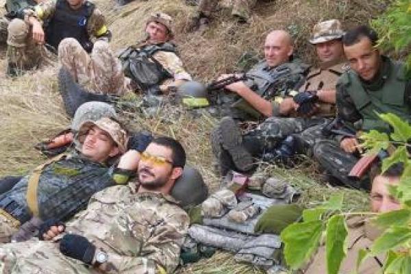 Семенченко вспомнил, как хваленые "подразделения ЛНР" убегали от батальона Донбасс Семенченко вспомнил, как хваленые "подразделения ЛНР" убегали от батальона Донбасс