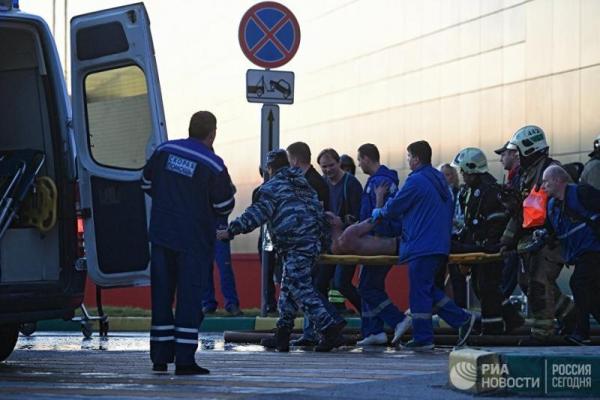 Масштабный пожар в Москве: горел торговый центр, внутри которого находилось 3 тысячи человек Масштабный пожар в Москве: горел торговый центр, внутри которого находилось 3 тысячи человек