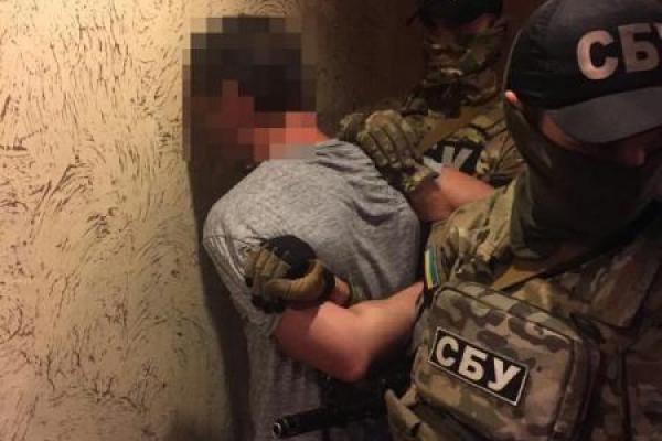 В Киеве СБУ задержала агента российских спецслужб В Киеве СБУ задержала агента российских спецслужб