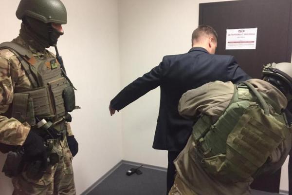 Силовики проводят обыск в офисах столичного ТРЦ "Гулливер" Силовики проводят обыск в офисах столичного ТРЦ "Гулливер"