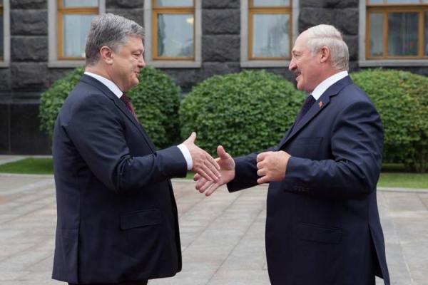 Проходит встреча Порошенко с Президентом Беларуси Проходит встреча Порошенко с Президентом Беларуси
