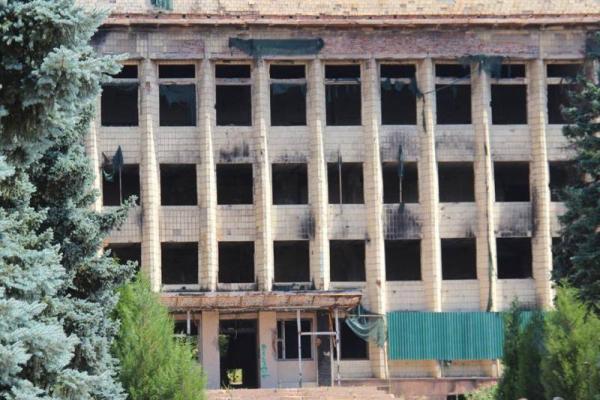 Торецк отмечает третью годовщину освобождения от боевиков: жители не сдерживают слез Торецк отмечает третью годовщину освобождения от боевиков: жители не сдерживают слез