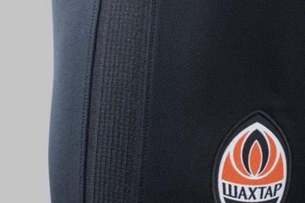 С тоской по «Донбасс Арене»: донецкий «Шахтер» представил новую форму С тоской по «Донбасс Арене»: донецкий «Шахтер» представил новую форму