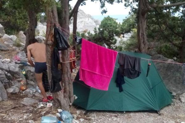 В Симеизе оштрафовали туристов, которые отдыхали с палатками В Симеизе оштрафовали туристов, которые отдыхали с палатками