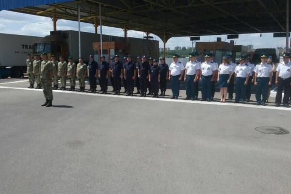 Пограничники и таможенники Украины и Молдовы приступают к совместному контролю