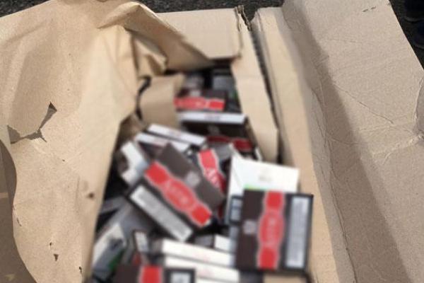 В Одесской области полиция задержала контрабандистов с сигаретами на 2 миллиона гривен В Одесской области полиция задержала контрабандистов с сигаретами на 2 миллиона гривен