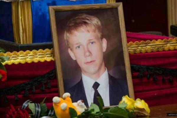 "Просто запомните его лицо", - Тверской о комбате "ДНР", зверски убившего украинского школьника 