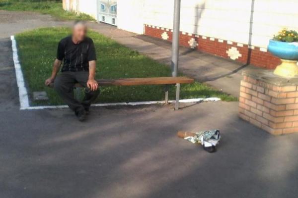 Житель Сумщины привез артиллерийский снаряд в военкомат Житель Сумщины привез артиллерийский снаряд в военкомат