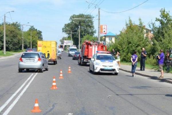 В Луцке в ДТП с участием маршрутки пострадало более десятка человек