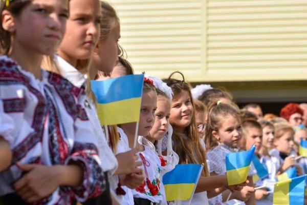 Порошенко на Донетчине открыл три реконструированные школы Порошенко на Донетчине открыл три реконструированные школы