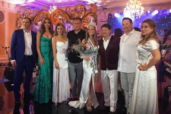 Новой "Мисс Украина Вселенная" стала 18-летняя киевлянка