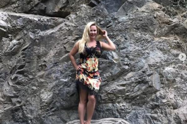 Анна Семенович рассказала о своих приключениях возле водопада Анна Семенович рассказала о своих приключениях возле водопада