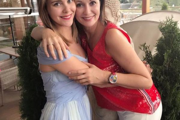 Ольга Кабо поздравила с днем рождения красавицу-дочь Ольга Кабо поздравила с днем рождения красавицу-дочь