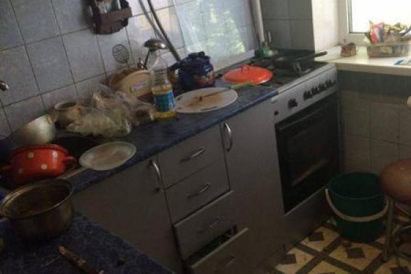 В Полтаве горе-мать оставила 3-летнего сына в смертельной опасности В Полтаве горе-мать оставила 3-летнего сына в смертельной опасности