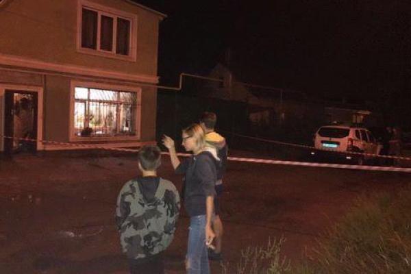 В Одессе в окно жилого дома бросили гранату В Одессе в окно жилого дома бросили гранату