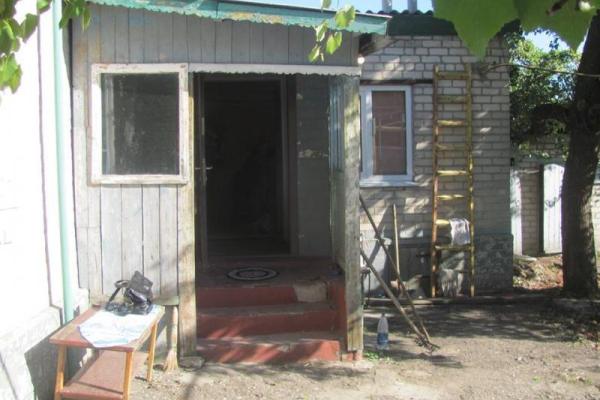 В Лисичанске двое злоумышленников ограбили и избили парня, а затем вывезли в лес, вымогая деньги В Лисичанске двое злоумышленников ограбили и избили парня, а затем вывезли в лес, вымогая деньги