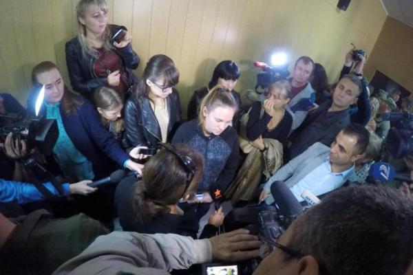 Суд отпустил воспитательницу лагеря "Виктория", в котором из-за пожара погибли дети