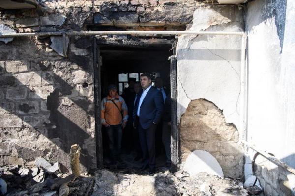 В Калиновке 15 семей остались без крыши над головой: Гройман обещает все отстроить В Калиновке 15 семей остались без крыши над головой: Гройман обещает все отстроить