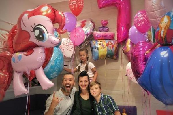 Участник шоу "Танці з зірками" Сергей Бабкин показал свою маленькую дочь Участник шоу "Танці з зірками" Сергей Бабкин показал свою маленькую дочь