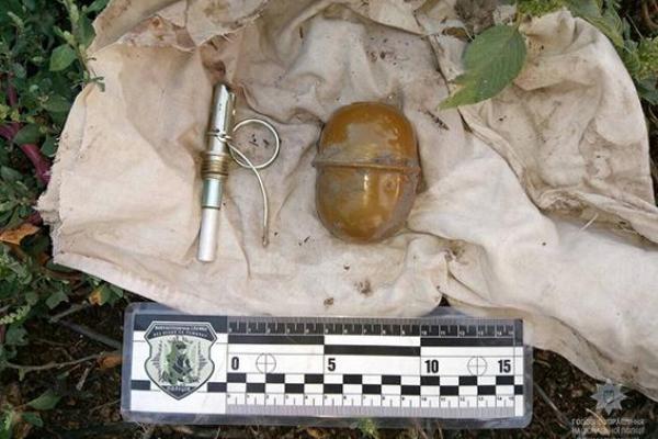 Бил или не бил? Подозреваемый в поджоге дома нардепа Березы попал в реанимацию Бил или не бил? Подозреваемый в поджоге дома нардепа Березы попал в реанимацию