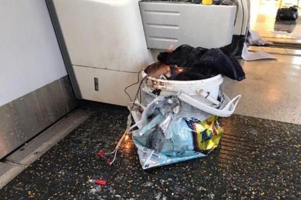 Паника, ожоги и сгоревшие волосы: в метро Лондона взорвалась сумка Паника, ожоги и сгоревшие волосы: в метро Лондона взорвалась сумка