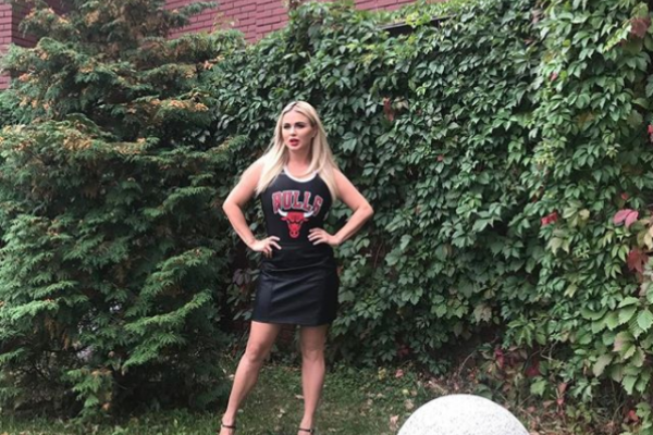 Анна Семенович восхитила постройневшей фигурой Анна Семенович восхитила постройневшей фигурой